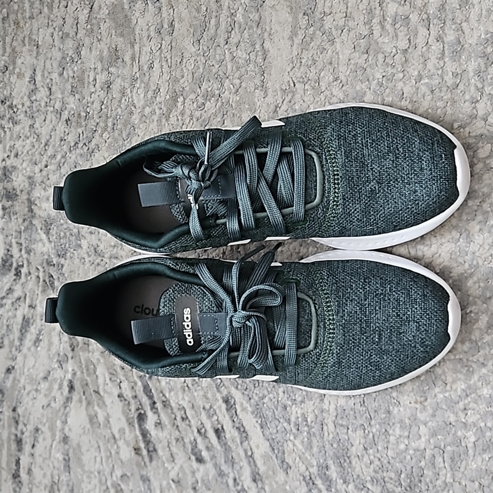 Adidas cloudfoam green sneakers
